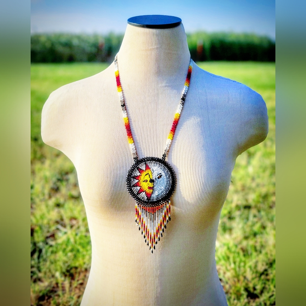 Hikuri/Huichol Necklace Chaquira Beads & Leather Pocket Unisex.